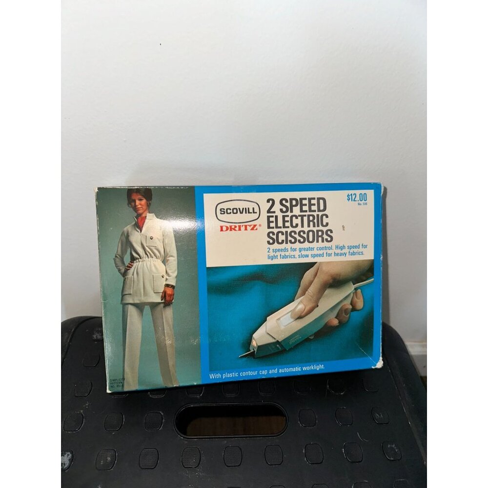 Vintage Scovill 2 Speed Electric Scissors